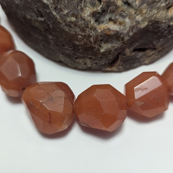 Orange Carnelian Faceted Stone Necklace with Red Wooden Beads 16" - Picture 4 of 10